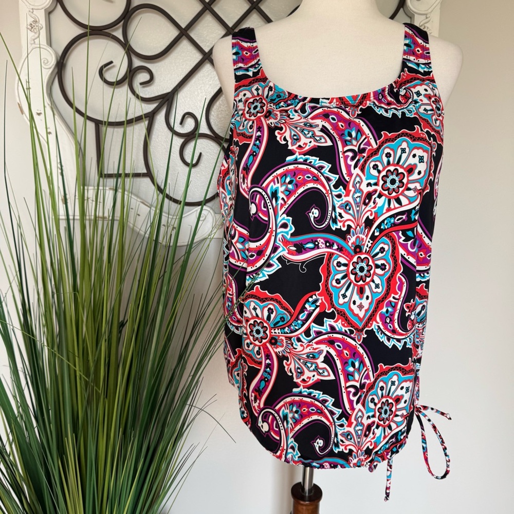 T.H.E. Size 18 Adorable Tankini Swimsuit Top